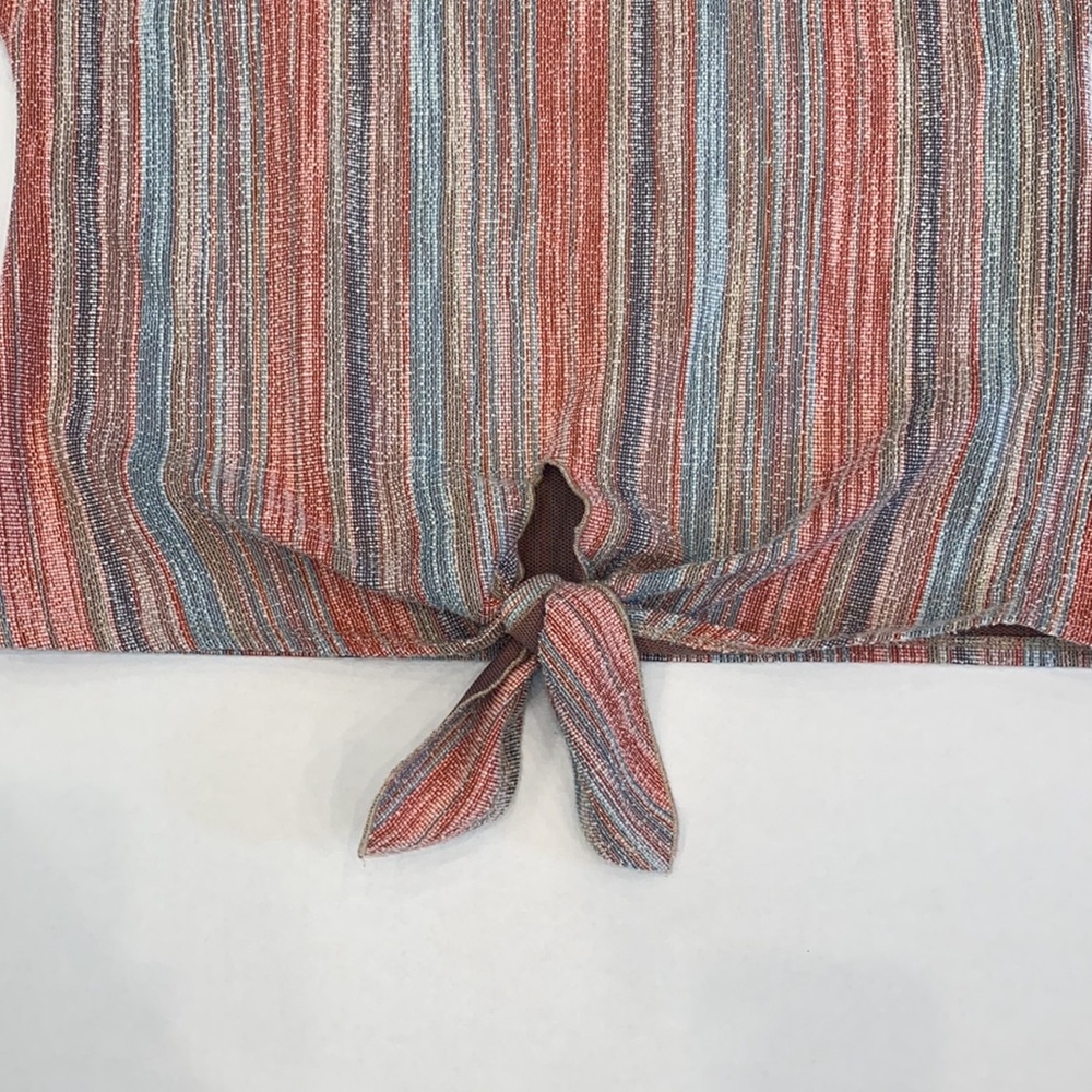 W5 By Anthropologie Textured‎ Tie Top - Picture 3 of 9
